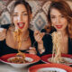 Ecco la ricetta degli spaghetti al caffè per sorprendere i tuoi amici durante una cenetta all’aria aperta
