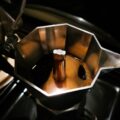 Come funziona la macchinetta del caffè. Ce lo spiegano due fisici