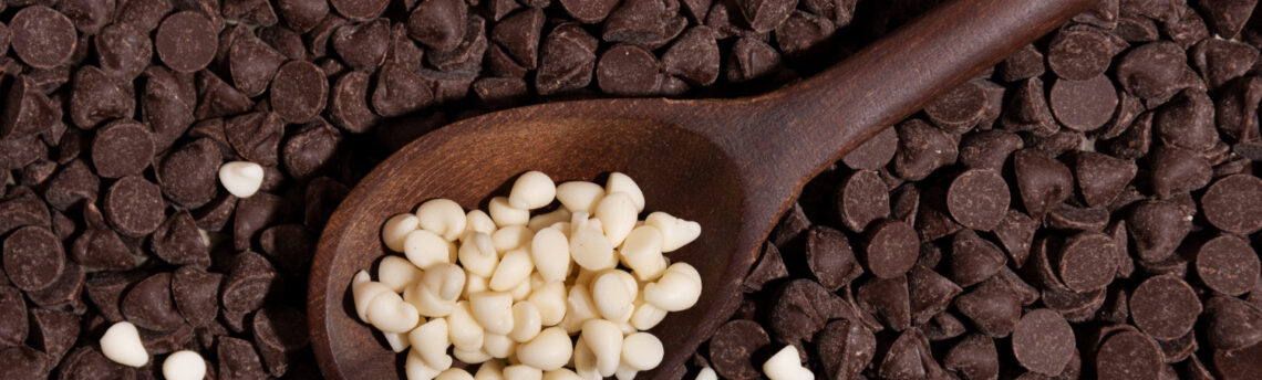 Ecco la ricetta della torta al caffè e gocce di cioccolato bianco